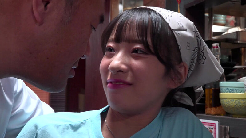 爆盛りギャル中華美人姉妹が腕を振るう行列がすごい街中華の日常とSEX！～妹編～ 池上乙葉 - サンプル画像 - 3