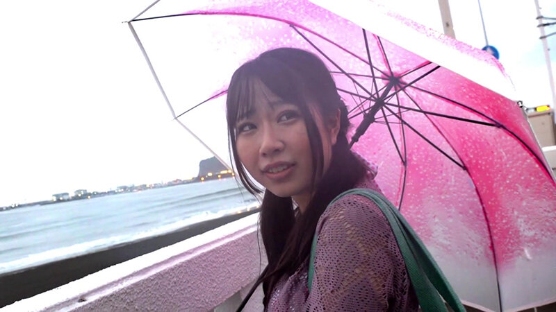 湘南ビーチで声をかけたビキニギャルが火照った身体をクールダウンさせる冷感ローションマッサージ体験！体温が下がるはずなのに【こっそり混ぜた媚薬】で性欲が覚醒！敏感になった乳首やクリをいじられガニ股失禁イキ潮噴射！快感に負けて自分からデカチン…～ひな編～ - サンプル画像 - 1