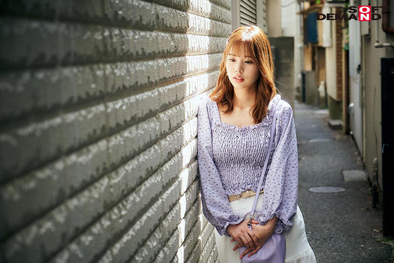 最高においしそうな体、いただきますw体液まみれでヌルテカなえちえちギャルをベロベロ舐め回しまくった 新井リマ - サンプル画像 - 3