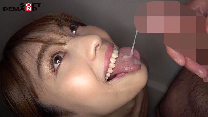 大好きなチ○ポを求めて 素人宅にフェラチオ訪問！初SEXはまさかの中出し？！ご奉仕精神がスゴすぎて激レアSEXまで撮れちゃいました 7チ○ポ12発射11ごっくん！ 南いろは - サンプル画像 - 15