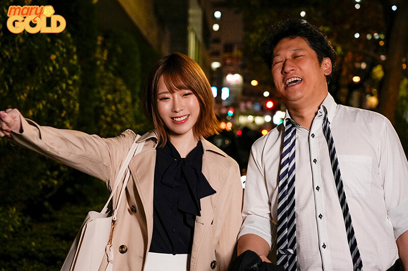 「終電無いならウチきます？」妻が待っているのに終電逃し後輩女子の家に泊まることに…仕事姿からは想像できなかった巨乳に盛り上がりすぎて騎乗位で中出しさせてもらった 紺野るり - サンプル画像 - 1