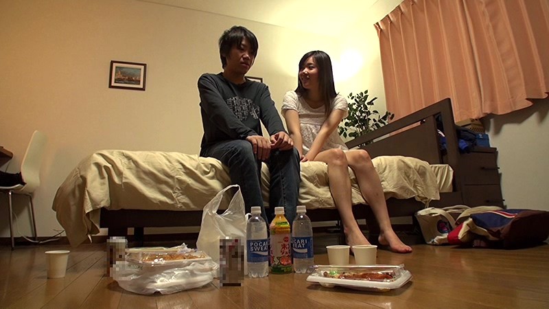 「よかったら誰か私を泊めてください。」困ってる少女を泊めてあげたら、当たり前のように生中出しセックスできた しかも危険日のオ○ンコに…。 - サンプル画像 - 1
