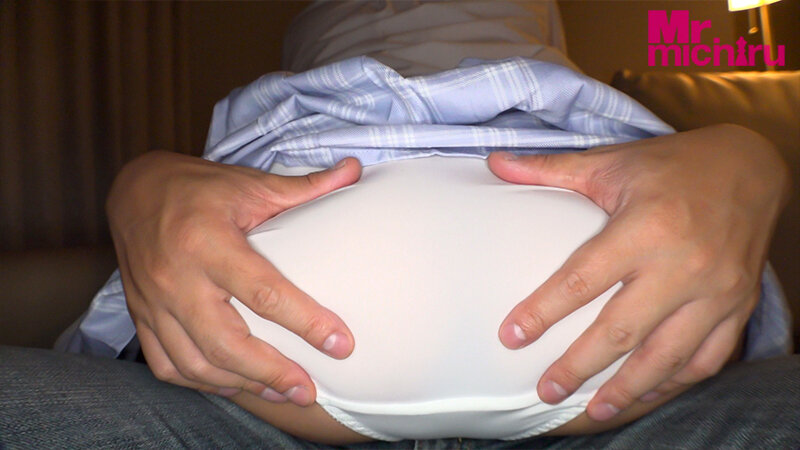 プライベートおっパブ お店が突然の休業 お金に困った嬢から2人で会いたいと連絡が…店に内緒でおっぱいを揉んで中出しセックス 天晴乃愛 - サンプル画像 - 4