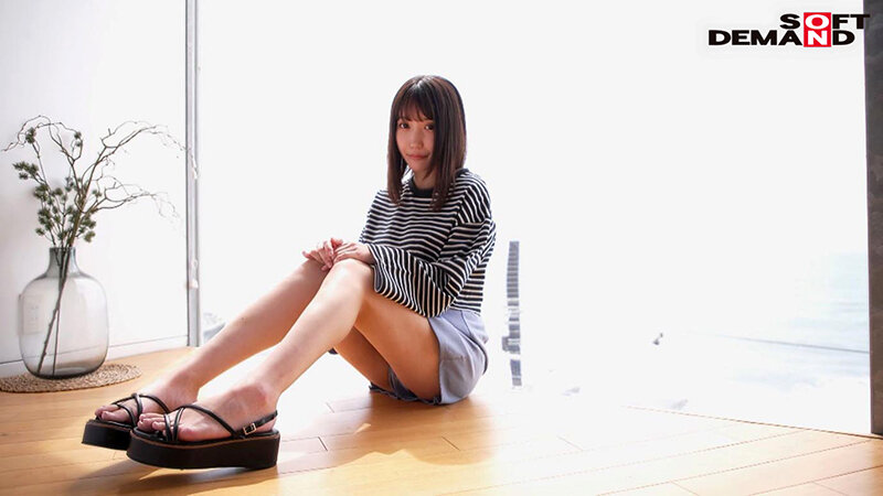 「私、プライベートではいつも潮吹くの我慢してたんです…AVならいっぱい吹けますもんね！」 敏感Hカップボディからあふれ出すお潮と性欲！応援せずにはいられない笑顔！ 19歳湘南育ちの潮ガール‘弓乃りむ’ - サンプル画像 - 7