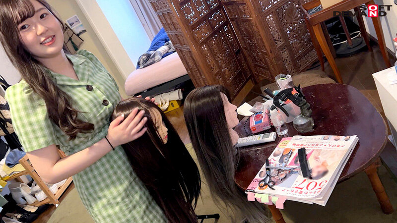 【初撮り】好奇心旺盛な美容師 職場を抜け出してイケないことしてみたい 良く笑い人懐っこい性格 八重歯が可愛い童顔美女と平日アポでさくっと中出し みれい 21歳 葵みれい - サンプル画像 - 8