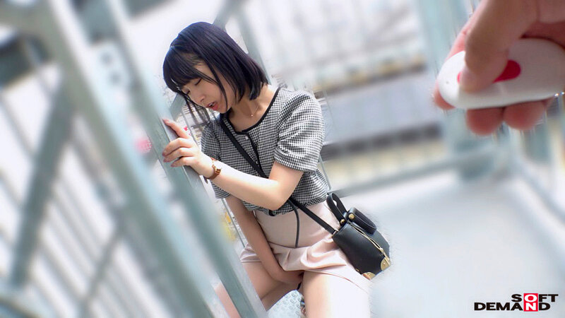 【初撮り】某WEBマガジンの美人ライター 露出癖あり野ションまでしちゃう逸材 拘束プレイに興味がありいつか自分で企画・監督したAVを作ってみたい野望をもつ変態系文学女子 あかり 22歳 渋谷あかり - サンプル画像 - 10