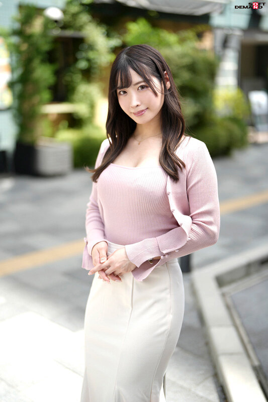 【初撮り】AV志願のカフェ店員 ハキハキした受け答えと柔和な笑顔 身長165cmスレンダーEカップボディ 玩具プレイとバックがお好みでソフトSMや複数プレイをやってみたい れいみちゃん 25歳 長谷川れいみ - サンプル画像 - 2