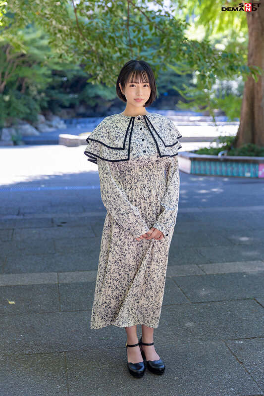 【初撮り】AVに出なそうなパン職人 シャイな小動物系ロリフェイス Cカップスレンダーボディに乗っかった突起乳首がソソる お尻を触られるのが好きでマッサージプレイされてみたい きらり・23歳 楓きらり - サンプル画像 - 3