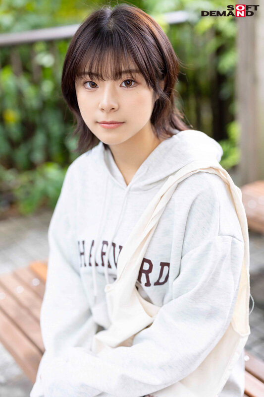 【初撮り】洋食屋アルバイトの女子大生 経験人数は少ないがエロへの興味は人一倍ある奇跡の美少女 ルックスよし性格よしスタイルよし◎ 性の目覚めはスマホで見たマジックミラー号 いつか・18歳【圧倒的4K映像でヌク！】 神代いつか - サンプル画像 - 15
