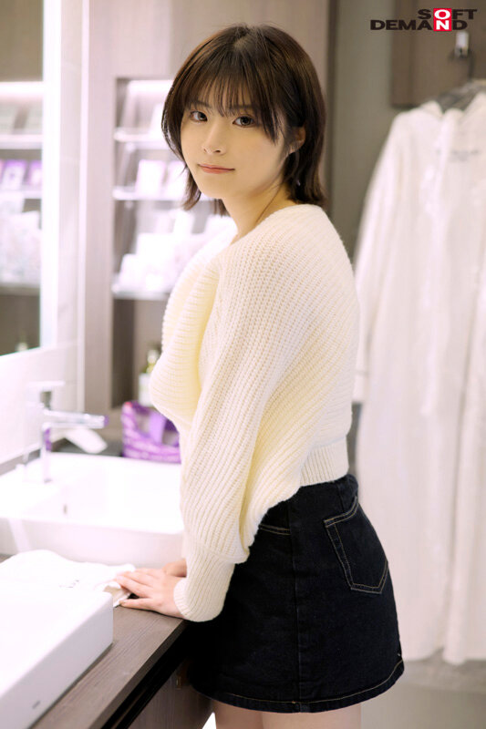 【初撮り】洋食屋アルバイトの女子大生 経験人数は少ないがエロへの興味は人一倍ある奇跡の美少女 ルックスよし性格よしスタイルよし◎ 性の目覚めはスマホで見たマジックミラー号 いつか・18歳【圧倒的4K映像でヌク！】 神代いつか - サンプル画像 - 16