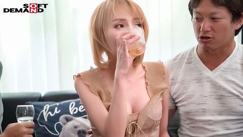 エロコス金髪ギャルとブチアゲキメセクパーティ 広瀬りおな - サンプル画像 - 4