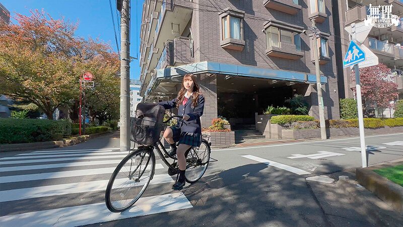 長時間放置「ケツ突き出しバイブ拘束」でイキ壊れ！感度バグって尻ブル振動×腰クネ回転痙攣オナホマ●コ女に魔改造 - サンプル画像 - 3