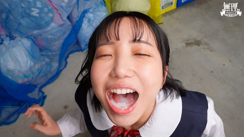 連日生飲みごっくん洗脳 精飲イラマでザーメンの味を教え込まれ自ら大量笑顔飲みする無垢少女 - サンプル画像 - 14