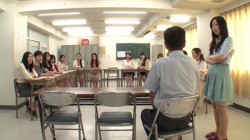 ナチュラルハイ真夏の凌●SP 崩壊保護者会 ～教師に無実の罪を被せた親たちに集団オマ●コおっぴろげ制裁～ - サンプル画像 - 1