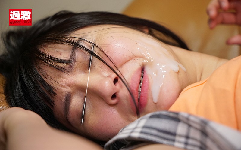 嫁が電話するたび女子○生の生意気な連れ子に何度も中出しして躾けています。 - サンプル画像 - 3
