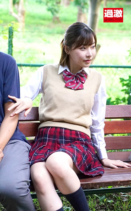 こんな野外で？！顔射後も止めない突然の笑顔しゃぶりで連続2回おねだり女子○生SP 深田えいみ - サンプル画像 - 14