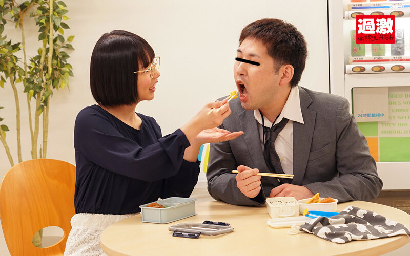 先輩と社内結婚したセフレを勤務中に呼び出し性処理させた中出しビデオ - サンプル画像 - 7