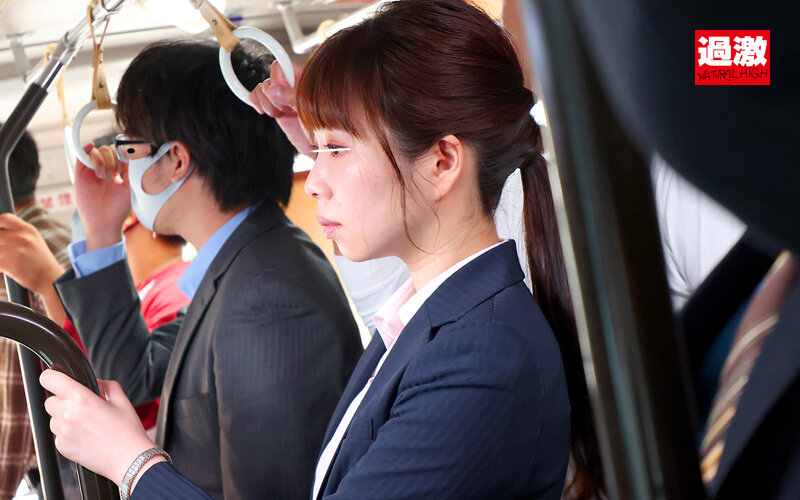 痴●師にパンストの中で手マンされ濡れシミができるほどイキ潮を吹きまくる美脚女4 - サンプル画像 - 2