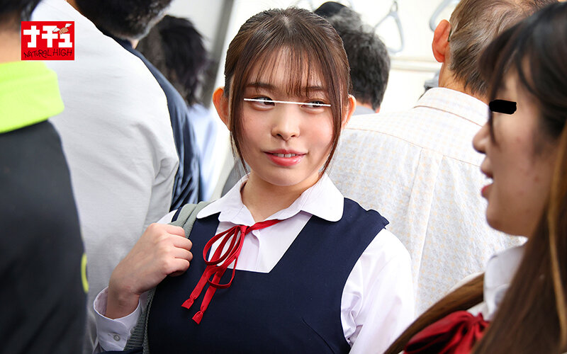 満員電車に潜むむっつり娘 嫌がっていても〈頭の中のスケベな妄想が抑えられず〉男の要求以上に奉仕してしまう女 - サンプル画像 - 3