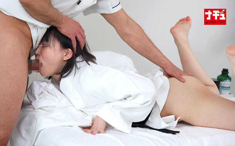 肛内射精できるまで悪徳整体師にアナル開発マッサージされたスポーツ少女 - サンプル画像 - 7