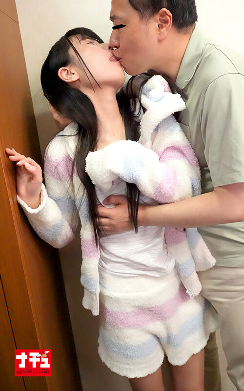 最低な元父親に育てられた連れ子は新しい父親の僕にも迷うことなくごっくん奉仕をしてしまう - サンプル画像 - 16