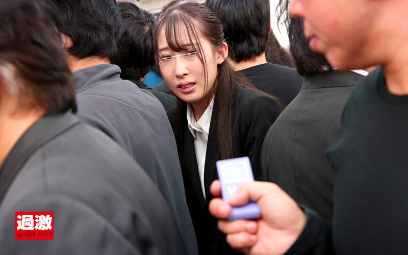 パンスト穴あけ指入れ痴●でねっとり膣内をほじられ本気汁が滴るほど感じまくる美脚女 - サンプル画像 - 8