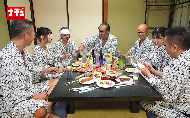 温泉旅館で見つけた巨乳女を熟練指マンでイカセ回して串刺ししてやった元ヤリサー絶倫ジジイ達のゲス宴会 - サンプル画像 - 17