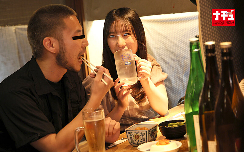 営業中の居酒屋でレズ店員にベロベロにさせられてこっそり手マンでお漏らしイキしまくる敏感女3 - サンプル画像 - 9