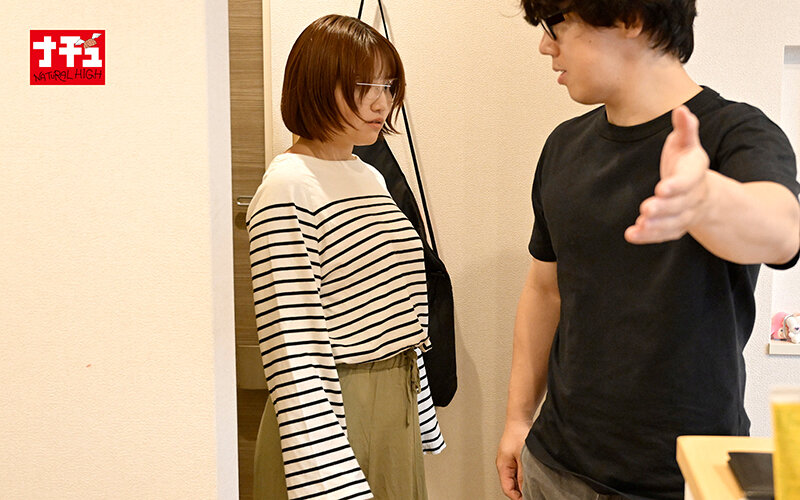 怪しいピンクチラシを動画のネタに…やってきた無口な女はむっちむちのだらしないカラダで中出しを迫るほど性欲が凄まじかった - サンプル画像 - 3