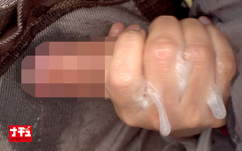 M男開発電車3 ポケット手コキで着衣内射精させる責め好きお姉さん - サンプル画像 - 17