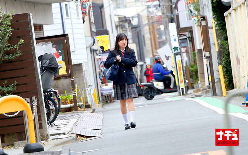中に出してもいいから止まってください！！！押さえつけて逃がさないエンドレス奥突きバウンドピストンでイキ壊れた女6 小柄J系編 - サンプル画像 - 9
