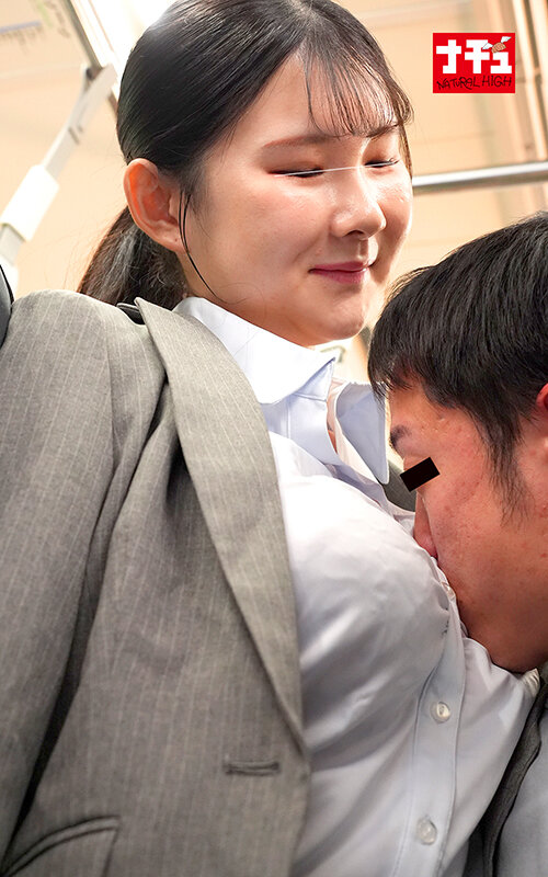 満員電車で巨乳を顔に押しつけからかっていたらウブ少年がエロガキに豹変！ちゅうちゅう乳首を吸いつかれ感じてしまった高身長女2 - サンプル画像 - 15