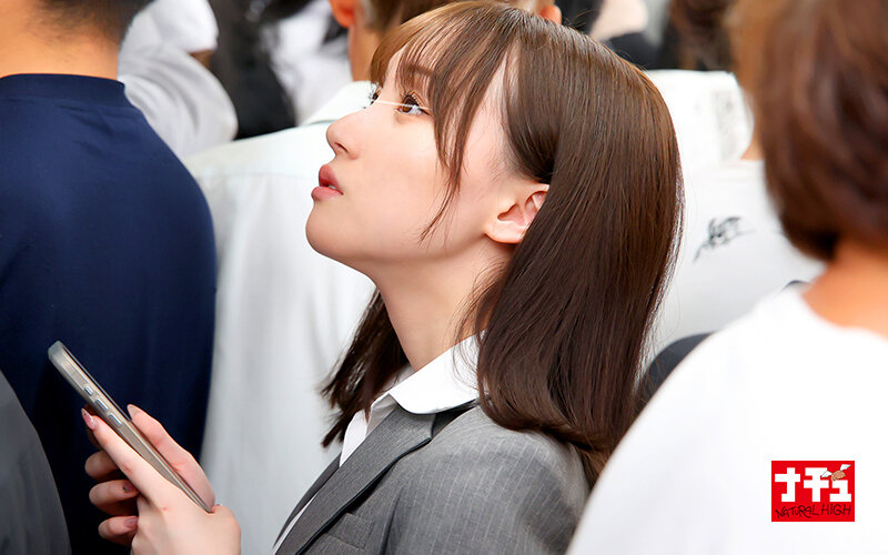 パンスト穴あけ指入れ羞恥でねっとり膣内をほじられ本気汁が滴るほど感じまくる美脚女3 - サンプル画像 - 3