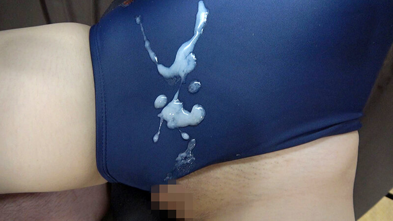 美雲そら 濡れてテカってピッタリ密着 神スク水 可愛い女子のスクール水着姿をじっとりと堪能！着替え盗撮から始まり貧乳から巨乳にパイパン、ハミ毛、ジョリワキ等のフェチ接写やローションソーププレイやスク水ぶっかけ等を完全着衣で楽しむAV - サンプル画像 - 19