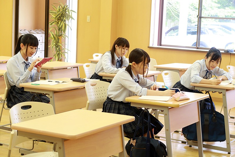 「ひと夏の思い出。」ひよこビッチな教え子たちに玩具にされて弄くり回された性の記録 - サンプル画像 - 1