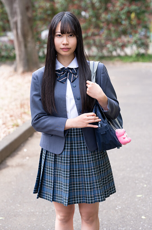 【発掘素人】エッチなことには興味なさそうな真面目女子校生がびっくりするほどエロかった！【むっつり助兵衛】 都崎あやめ - サンプル画像 - 2