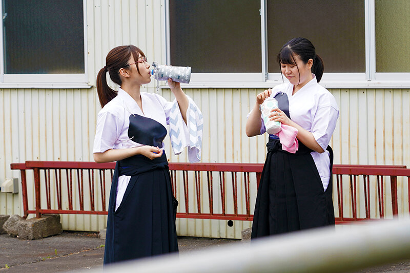 まさかこんなけなげなひよこ女子が…媚薬を盛られ理性完全崩壊！！ところかまわず異物オナニー！イキ漏らしアクメ！！ 4 ＜部活中のスポーツ女子編＞ - サンプル画像 - 14