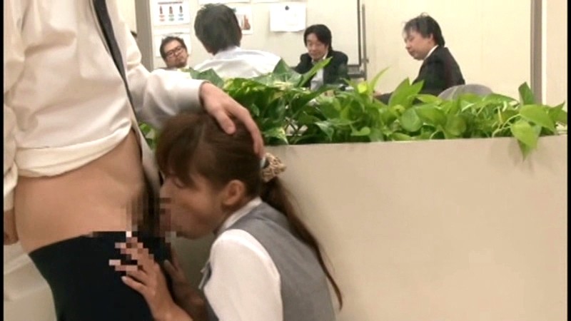 超ミニスカ半ケツ羞恥 スーパーマイクロミニで派遣OLのお仕事 - サンプル画像 - 14