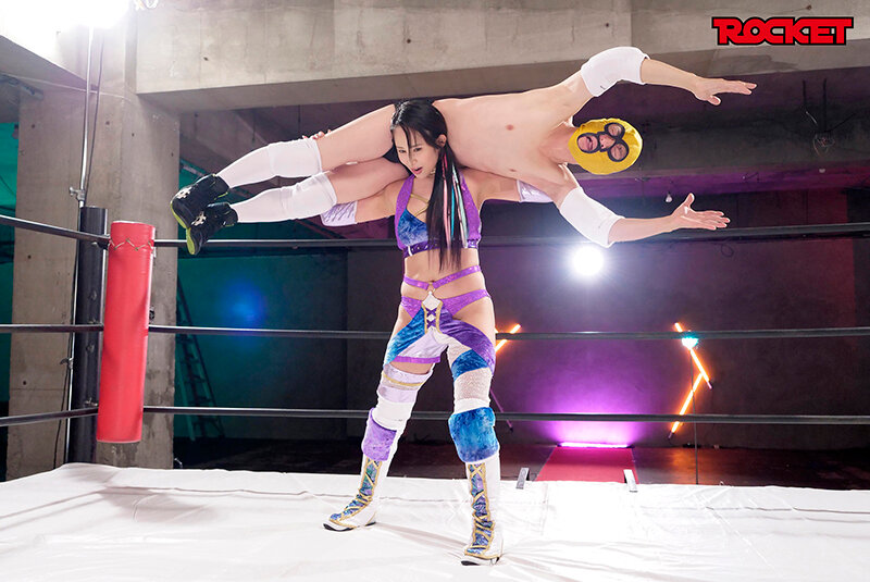 バスト100センチJカップ 巨乳女子プロレスラー天雷KOU 痛恨の危険日直撃！連姦中出しデスマッチ！！ リングで初めて男と戦い発情！悔しい…でも感じちゃう！不条理ハンディキャップマッチで無念の初潮吹き種付け中出し妊娠確定！！ - サンプル画像 - 2