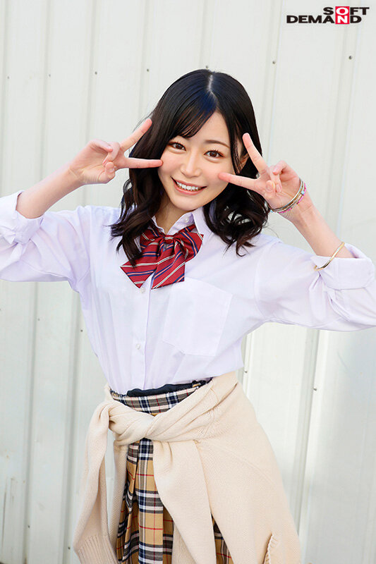 【急募！精子をいっぱい飲ませてくれる男性】アプリで見つけた超絶可愛い美少女はニコニコしながら精飲しちゃうごっくん大好きJ系？！ 響乃うた - サンプル画像 - 2