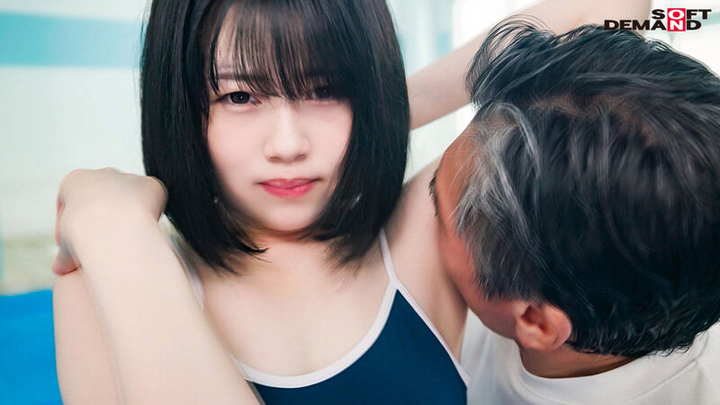 青春汁まみれ みずみずしくフレッシュなつるぺたパイパンボディから汁、汗、潮、精子が弾け飛ぶ！どっぴゅん10発！！ 霧島さな - サンプル画像 - 4