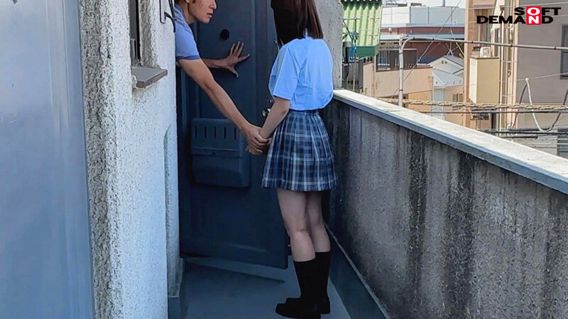 嫌がる制服美少女をヤリ部屋で終日加虐教育 新宿区●●ハイツ305号室 半べそでイキ狂うまでイラマ性交 樟葉杏 - サンプル画像 - 3