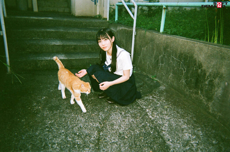 「生でしてみたいです」シャイな女の子が密かに憧れていたちょっと危なくてエッチな願望を叶える校外初中出しデート 望実かなえ - サンプル画像 - 18