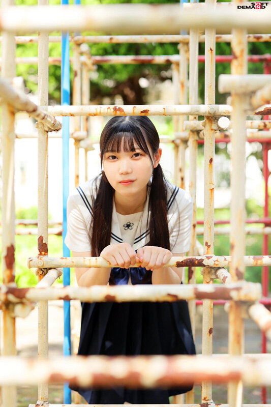 「生でしてみたいです」シャイな女の子が密かに憧れていたちょっと危なくてエッチな願望を叶える校外初中出しデート 望実かなえ - サンプル画像 - 2