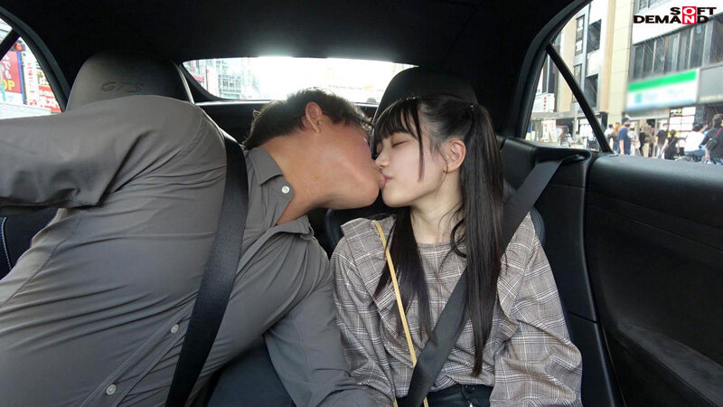 「生でしてみたいです」シャイな女の子が密かに憧れていたちょっと危なくてエッチな願望を叶える校外初中出しデート 望実かなえ - サンプル画像 - 6