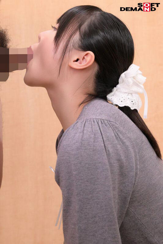 フェラチオ練習10発射。「男の人を気持ちよくさせたい」健気な美少女が大きな瞳を潤ませながらおちんちんの色んな舐め方を吸収していく1日特訓！高星なぎさ - サンプル画像 - 4