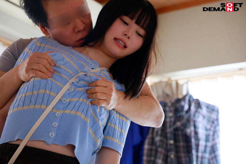 「おじさんに興味がある」と発言したことをキスで後悔 ‘押しに弱い優しい娘’ 天使級にかわいい美少女の笑顔が崩れ キモおじ達にイカされ続けた 18歳 絶頂開発 高星なぎさ - サンプル画像 - 5