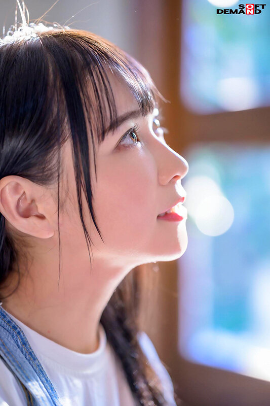 清楚な見た目に騙されるな!がっつりスケベな美少女アイドル 円井萌華 AV DEBUT - サンプル画像 - 5