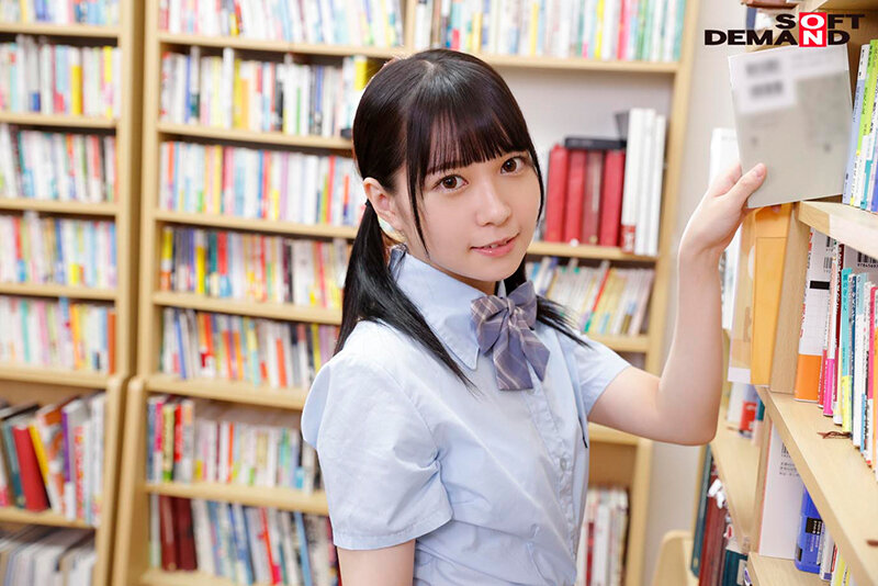 「ほら、時間ないんだから早く挿入れて!」人気アイドルのツンデレ幼馴染と休み時間にサクッとショートタイム校内時短SEX【完全主観】 円井萌華 - サンプル画像 - 9