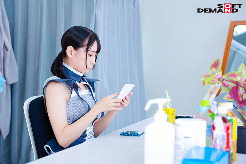 絶倫チ●ポに何度もイカされてもアイドルスマイルを強要される現役アイドル 円井萌華 - サンプル画像 - 2